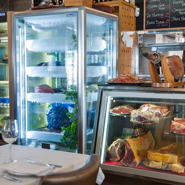 Nuestra Carta: Tradición y Sabor en el Corazón de Vigo